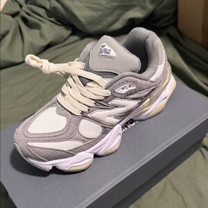 NEW BALANCE 9060 Gray and Cream Athletic Sneakers
